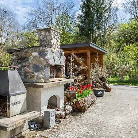 Ferienhaus Mathilde Oben * 엥겐
